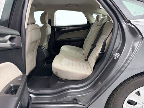 Used 2019 Ford Fusion S image 40