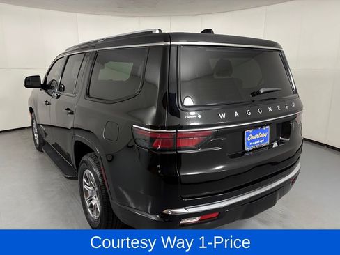 Used 2024 Jeep Wagoneer 4WD image 8