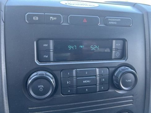 Used 2017 Ford F550 2WD Regular Cab Super Duty image 10