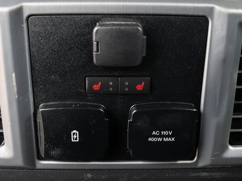 Used 2022 Ford F250 Platinum w/ FX4 Off-Road Package image 40