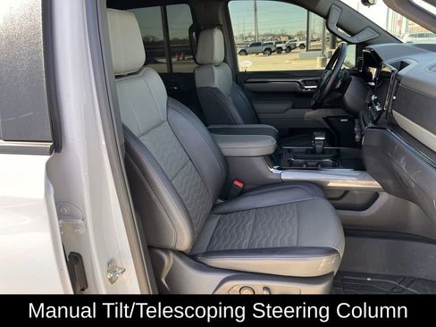 Used 2025 Chevrolet Silverado 1500 ZR2 w/ Technology Package image 31