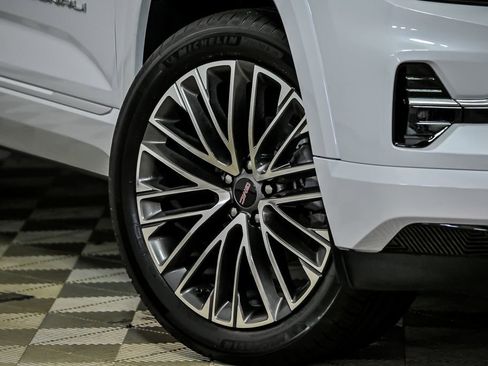 New 2026 GMC Terrain Denali image 3