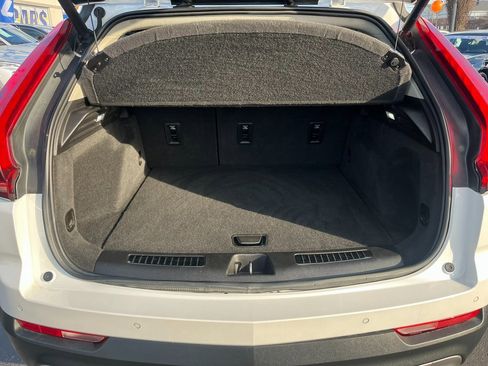 Used 2020 Cadillac XT4 Premium Luxury w/ Driver Awareness Package image 11