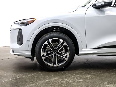 New 2025 Audi Q5 Premium Plus image 10