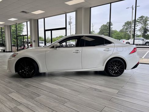 Used 2015 Lexus IS 250 image 4