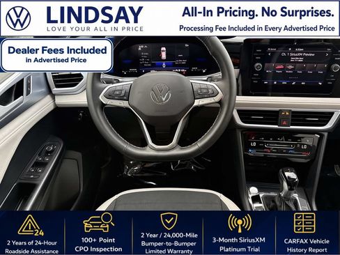 Used 2025 Volkswagen Taos SE w/ Panoramic Sunroof Package AWD/4WD image 14