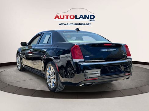 Used 2016 Chrysler 300 C AWD/4WD image 3