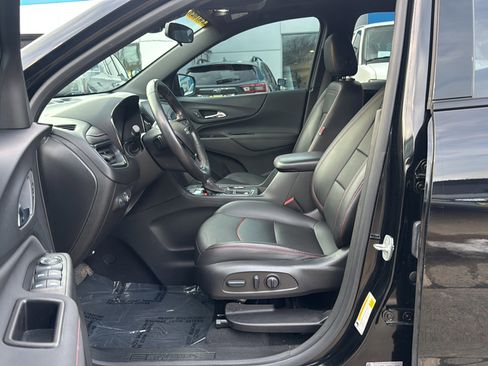 Used 2022 Chevrolet Equinox RS w/ RS Leather Package image 12