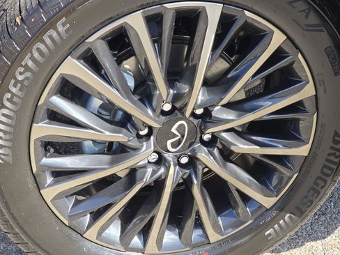 New 2026 INFINITI QX80 Autograph image 14