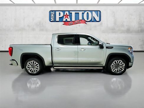 Used 2025 GMC Sierra 1500 Denali Ultimate AWD/4WD image 8
