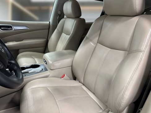Used 2017 Nissan Pathfinder SL w/ SL Tech Package FWD image 13