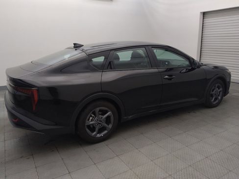 Used 2025 Kia K4 LXS image 10
