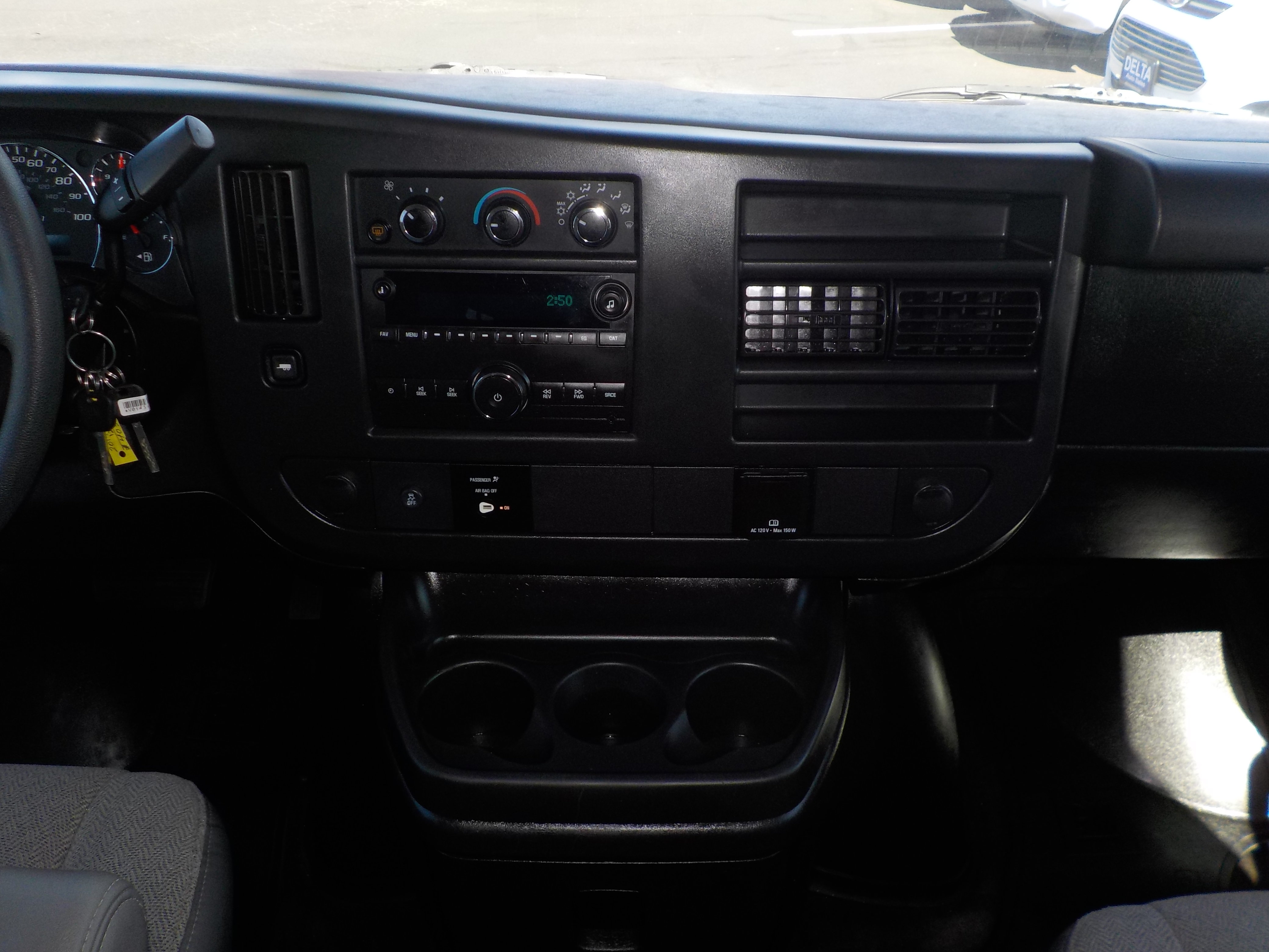 Used 2017 Chevrolet Express 3500 LT w/ LT Preferred Equipment Group RWD image 15