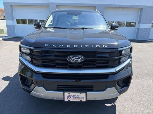 Certified 2025 Ford Expedition Max Platinum AWD/4WD image 2