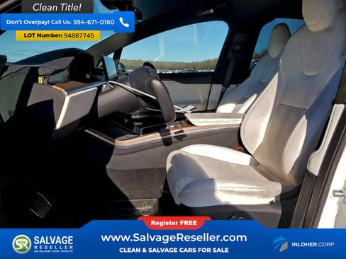 Used 2023 Tesla Model X image 9