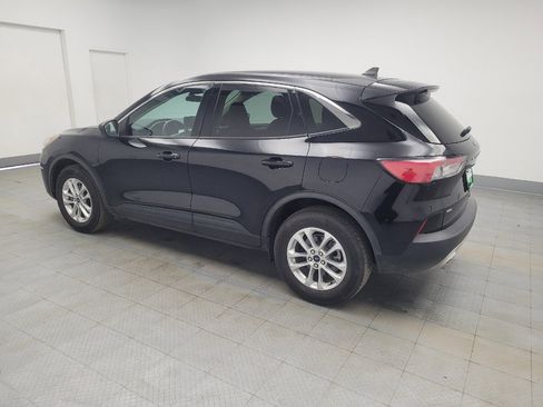Used 2020 Ford Escape SE image 3