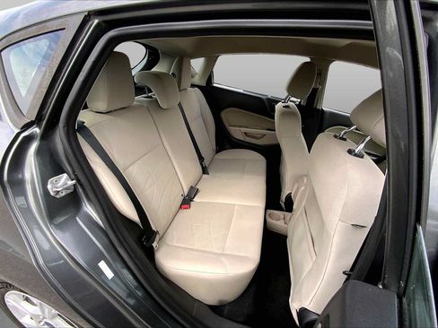 Used 2016 Ford Fiesta SE w/ Cold Weather Package FWD image 19