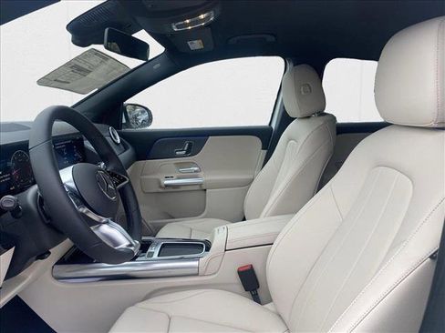 New 2025 Mercedes-Benz GLA 250 image 16