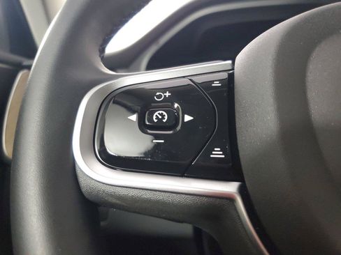 Certified 2026 Volvo XC60 B5 Core AWD/4WD image 25