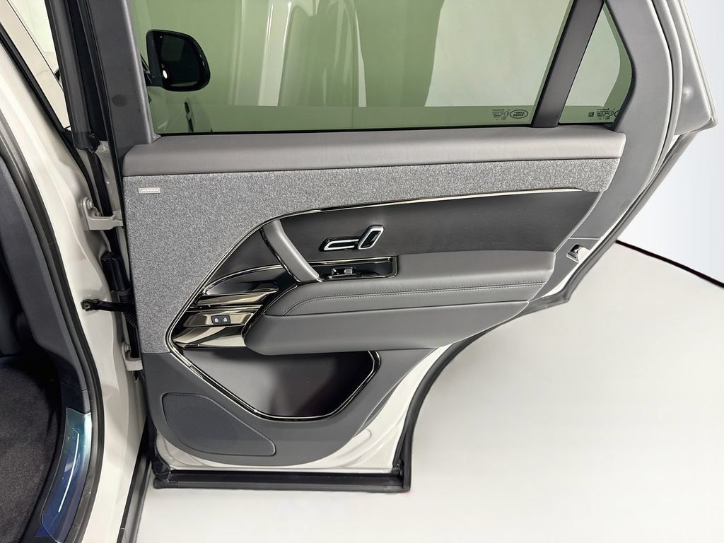 New 2026 Land Rover Range Rover Sport Dynamic SE AWD/4WD image 29