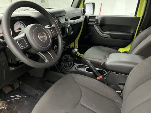 Used 2017 Jeep Wrangler Sport AWD/4WD image 10