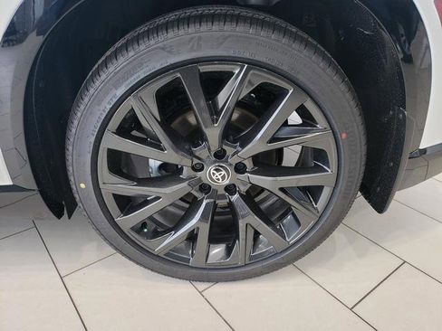 New 2025 Toyota Crown Signia image 20