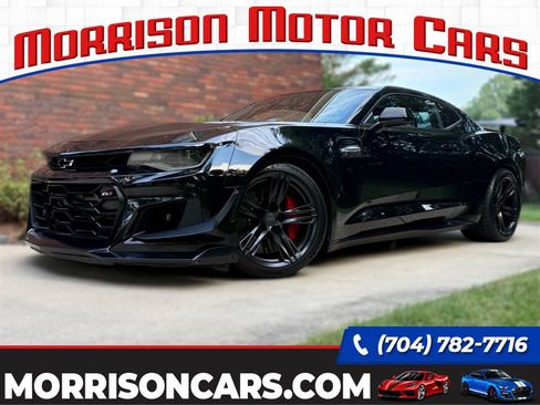 Used 2018 Chevrolet Camaro ZL1 RWD image 1