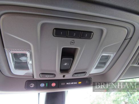 Used 2022 Chevrolet Silverado 1500 RST AWD/4WD image 23