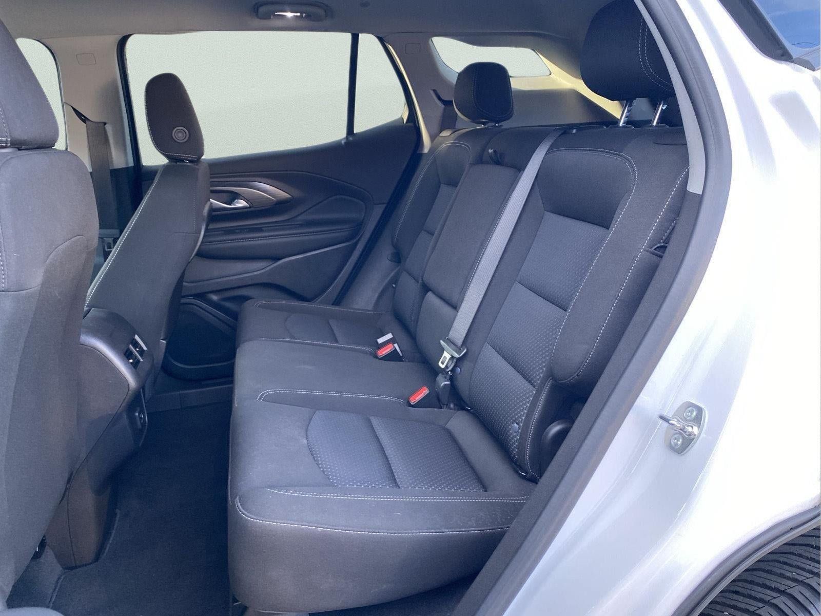 Used 2024 GMC Terrain SLE w/ Driver Convenience Package AWD/4WD image 23