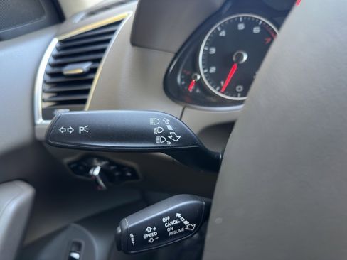 Used 2017 Audi Q5 2.0T Premium image 24