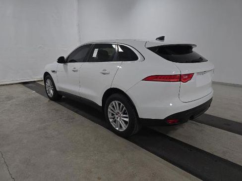 Used 2020 Jaguar F-PACE Prestige image 2