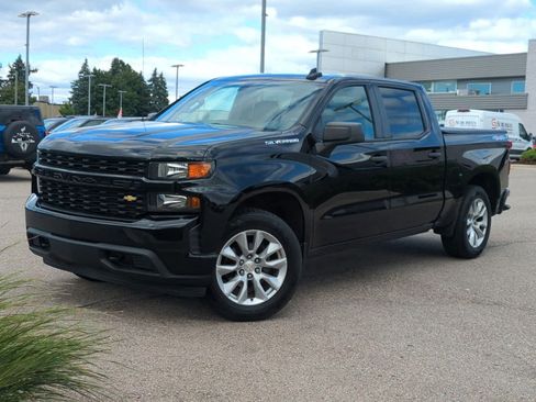 Used 2019 Chevrolet Silverado 1500 Custom w/ Custom Value Package image 1