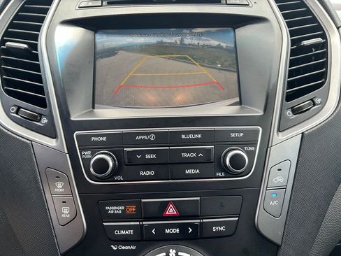 Used 2018 Hyundai Santa Fe Sport 2.0T AWD/4WD image 16