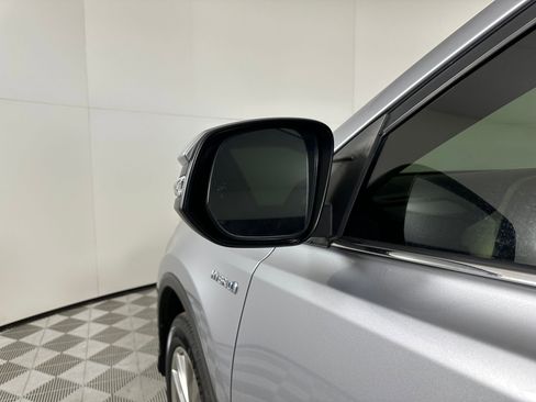 Used 2018 Toyota RAV4 Limited image 21