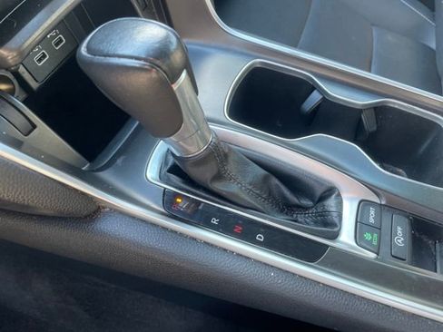 Used 2022 Honda Accord Sport image 22