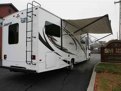 Used 2022 Ford E-450 and Econoline 450 Super Duty w/ Motorhome Prep Package image 16