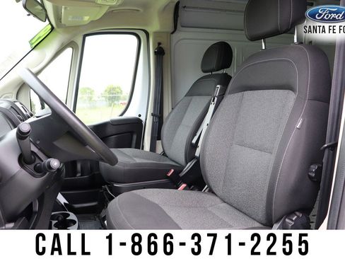 Used 2019 RAM ProMaster 2500 w/ Premium Appearance Group image 18