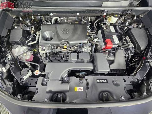 Used 2024 Toyota RAV4 XLE image 12