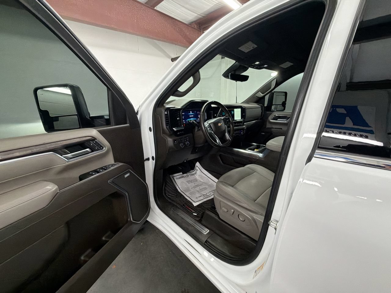 Certified 2025 Chevrolet Silverado 2500 LTZ w/ LTZ Premium Texas Edition AWD/4WD image 10