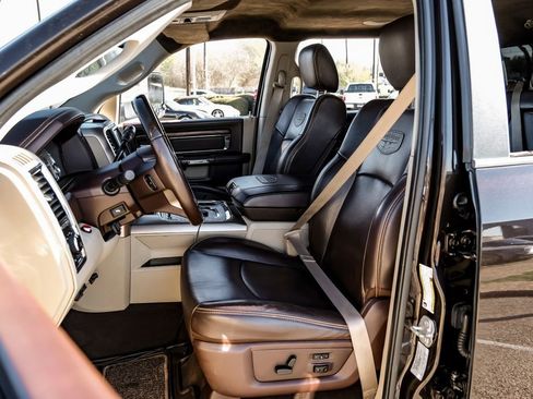 Used 2017 RAM 3500 Laramie Longhorn image 36