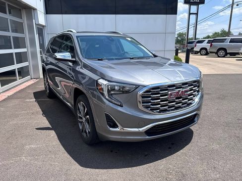 Used 2019 GMC Terrain Denali w/ Driver Alert Package II AWD/4WD image 7