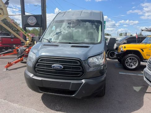 Used 2019 Ford Transit 250 148 High Roof Extended RWD image 5