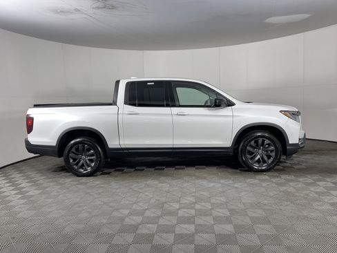 Used 2023 Honda Ridgeline Sport image 5