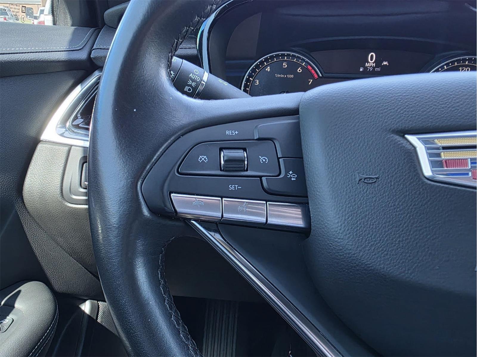 Used 2024 Cadillac XT6 Luxury w/ LPO, Floor Liner Package FWD image 13