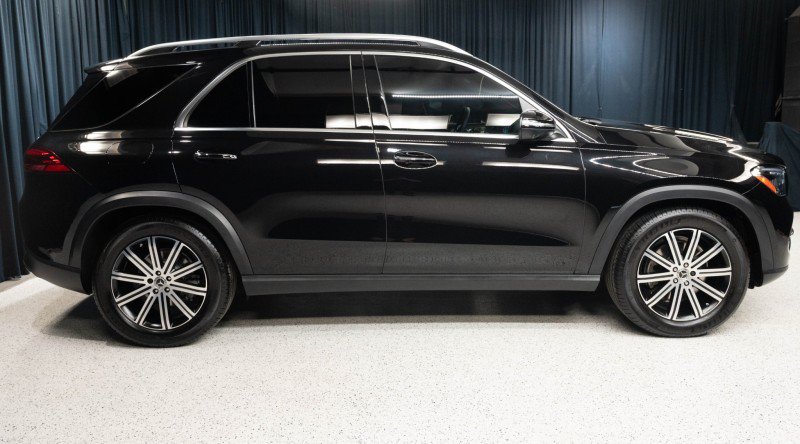 Certified 2026 Mercedes-Benz GLE 350 4MATIC image 4