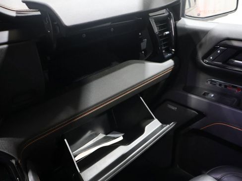 Used 2025 GMC Sierra 1500 AT4 w/ AT4 Preferred Package image 37