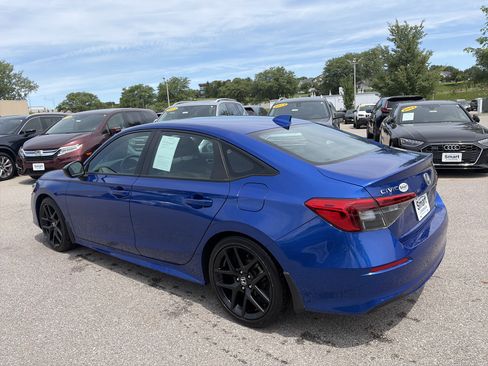 Used 2023 Honda Civic Sport image 7
