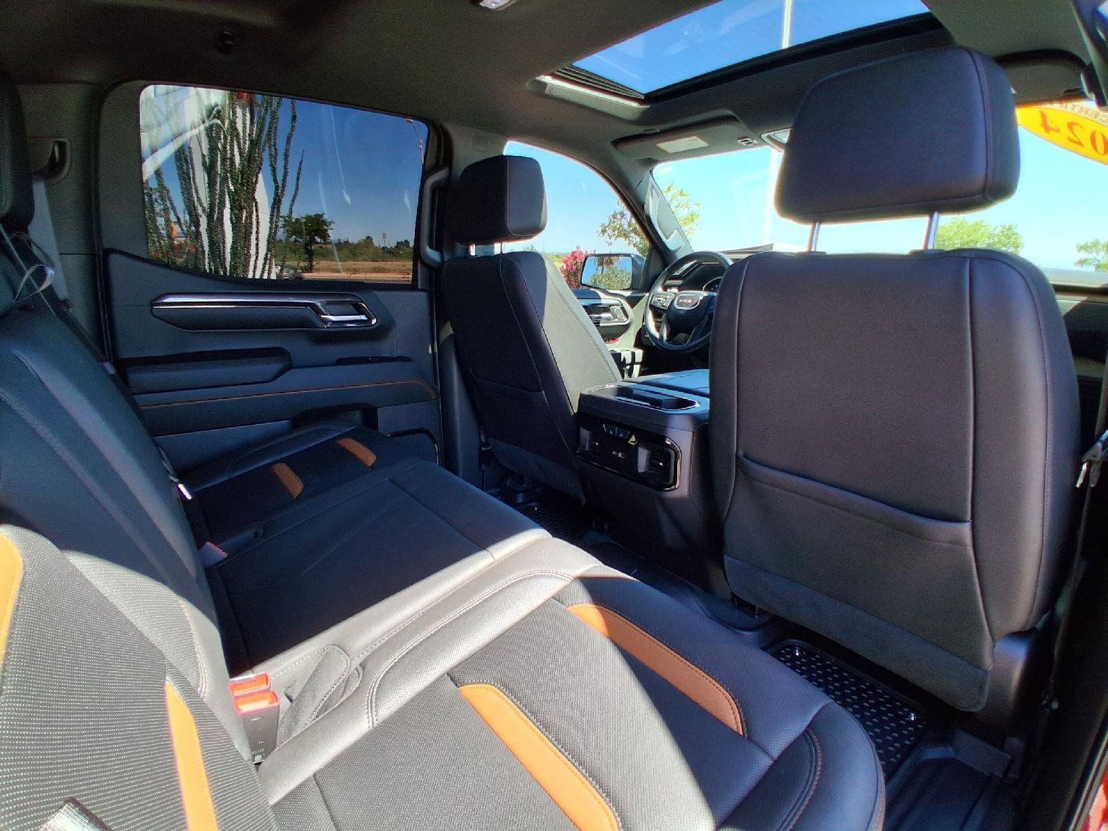 Used 2024 GMC Sierra 1500 AT4 w/ Technology Package AWD/4WD image 25