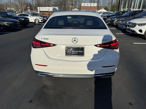 Used 2025 Mercedes-Benz C 300 4MATIC Sedan image 4
