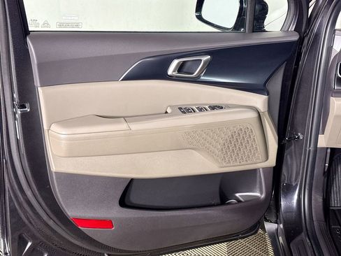 New 2026 Kia Carnival LXS image 10